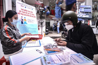 Cận cảnh điểm đo khí thải, hỗ trợ đổi xe máy cũ lấy xe mới ở Hà Nội