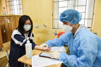 Xem học sinh lớp 12 Hà Nội phấn khởi khi được tiêm vaccine Pfizer phòng Covid-19 