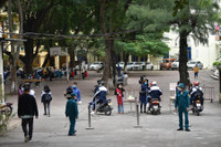 Xem học sinh lớp 12 Hà Nội phấn khởi khi được tiêm vaccine Pfizer phòng Covid-19 