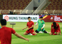 [ẢNH] Tuyển Việt Nam làm quen mặt sân 'may mắn', sẵn sàng đấu Oman