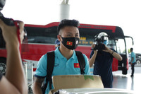 [ẢNH] ĐT Việt Nam phấn chấn lên chuyên cơ sang UAE