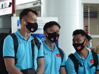 [ẢNH] ĐT Việt Nam phấn chấn lên chuyên cơ sang UAE