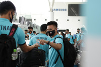 [ẢNH] ĐT Việt Nam phấn chấn lên chuyên cơ sang UAE