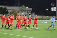 [ẢNH] ĐT Việt Nam mướt mồ hôi trong buổi tập đầu tiên ở UAE