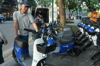 Cận cảnh xe đạp điện công cộng lần đầu có mặt và đang được trải nghiệm miễn phí ở Hà Nội