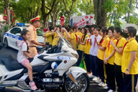 Ấn tượng triển lãm “Công an Thủ đô khắc ghi lời Bác” 