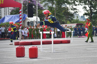 Xem Cảnh sát PCCC tranh tài thi tiếp sức cứu người và chữa cháy