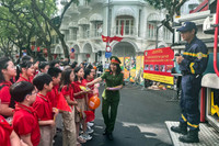 Ấn tượng triển lãm “Công an Thủ đô khắc ghi lời Bác” 