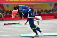 Xem Cảnh sát PCCC tranh tài thi tiếp sức cứu người và chữa cháy