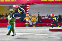 Xem Cảnh sát PCCC tranh tài thi tiếp sức cứu người và chữa cháy