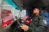 Trao tặng gần 1300 suất quà của Giám đốc CATP Hà Nội động viên cán bộ, chiến sỹ trực tết