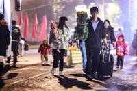 Cận cảnh “Hành trình Tết Công đoàn” đưa công nhân ở Hà Nội về quê đón Tết