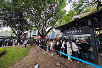 Thanh niên mang sớ đổ về Văn Miếu - Quốc Tử Giám cầu đỗ đạt, thành danh