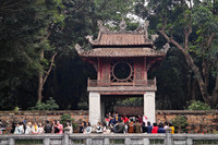 Thanh niên mang sớ đổ về Văn Miếu - Quốc Tử Giám cầu đỗ đạt, thành danh