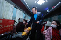 Cận cảnh “Hành trình Tết Công đoàn” đưa công nhân ở Hà Nội về quê đón Tết