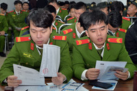 Toàn cảnh phiên giao dịch việc làm đặc biệt dành cho chiến sỹ nghĩa vụ CATP Hà Nội