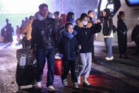 Cận cảnh “Hành trình Tết Công đoàn” đưa công nhân ở Hà Nội về quê đón Tết