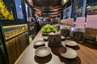 Độc đáo màn trình diễn giới thiệu loại trà trứ danh của Việt Nam ở Lễ hội sáng tạo Hà Nội 2023