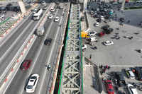 Cận cảnh 2 cầu vượt thép 