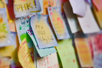 Nữ sinh trường Trần Phú Hà Nội vỡ òa cảm xúc trong ngày chia tay lớp 12