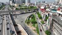 Nhìn từ flycam hai cầu vượt thép trăm tỷ ở nút Mai Dịch đang có nguy cơ chậm tiến độ 