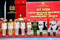 Xem nữ sinh Học viện Cảnh sát Nhân dân trổ tài lái xe phân khối lớn điệu nghệ