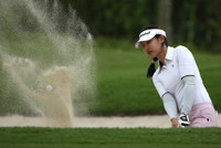 Những bóng hồng tỏa sáng ngày mở màn giải golf vô địch quốc gia