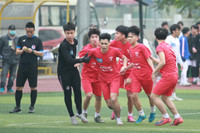 [ẢNH] Loạt trận 8h ngày 17-1-2021