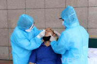 [ẢNH] HLV Park, Công Phượng, Quang Hải và ĐT Việt Nam xét nghiệm Covid-19