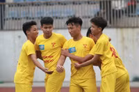 [ẢNH] Loạt trận 13h30 ngày 3-1-2021