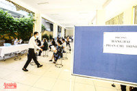 [Ảnh] Nhiều tầng lớp nhân dân Hà Nội được tiêm vaccine phòng Covid-19 trong 