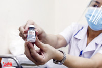 [Ảnh] Nhiều tầng lớp nhân dân Hà Nội được tiêm vaccine phòng Covid-19 trong 