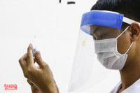 [Ảnh] Nhiều tầng lớp nhân dân Hà Nội được tiêm vaccine phòng Covid-19 trong 