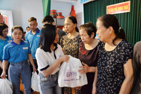 1.000 suất quà hỗ trợ bà con Thái Nguyên sớm ổn định cuộc sống sau mưa lũ