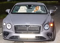 Dàn sao M.U 'mặt như đưa đám' đến sân tập sau thảm bại