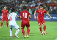 Khoảnh khắc bừng sáng của cầu thủ từng gãy chân nghiêm trọng Đỗ Hùng Dũng