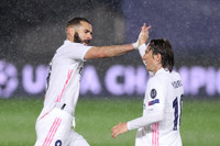 [ẢNH] Cận cảnh Benzema giúp Real Madrid thoát thua Chelsea