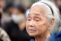 Người dân xếp hàng kín phố chờ vào viếng Tổng Bí thư Nguyễn Phú Trọng