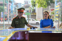 Xem Công an Hà Nội diễn tập trấn áp đối tượng cướp tiệm vàng, giải cứu con tin an toàn