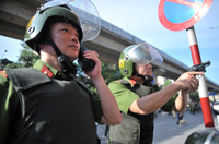 Xem Công an Hà Nội diễn tập trấn áp đối tượng cướp tiệm vàng, giải cứu con tin an toàn