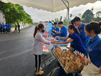 Những hình ảnh đẹp trong ngày thi tốt nghiệp THPT đầu tiên