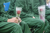 Xúc động hình ảnh thanh niên Thủ đô phấn khởi lên đường nhập ngũ dưới mưa lạnh