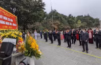 Bí thư Thành ủy Hà Nội dâng hương tưởng nhớ Hoàng đế Quang Trung nhân kỷ niệm 233 năm Chiến thắng Ngọc Hồi - Đống Đa