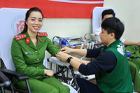 Giảng viên, học viên Học viện cảnh sát nhân dân hiến máu giúp dân và đồng đội