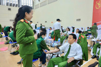Giảng viên, học viên Học viện cảnh sát nhân dân hiến máu giúp dân và đồng đội