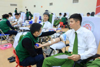 Giảng viên, học viên Học viện cảnh sát nhân dân hiến máu giúp dân và đồng đội