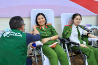 Giảng viên, học viên Học viện cảnh sát nhân dân hiến máu giúp dân và đồng đội