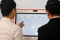 Cận cảnh kiosk thông minh chứng thực điện tử chỉ mất 3 đến 5 phút ở Hà Nội