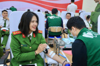 Giảng viên, học viên Học viện cảnh sát nhân dân hiến máu giúp dân và đồng đội