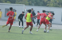 Tiền đạo về bắt gôn, THPT Xa La 'quật ngã' á quân Thạch Thất